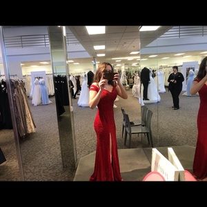 Beautiful Prom Dress $100 (only accepts paypal)